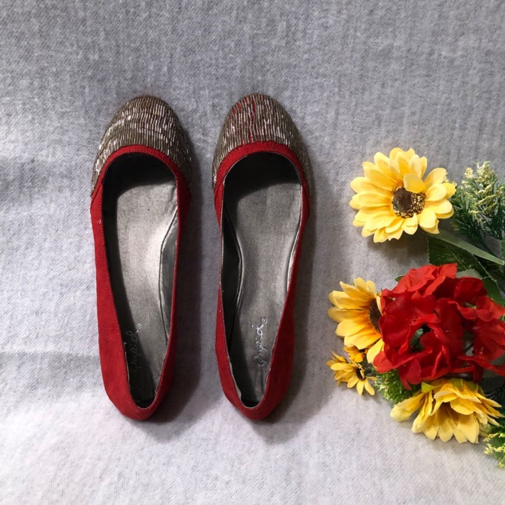 NWOT - Qupid Wine Vegan Suede Beaded Flats